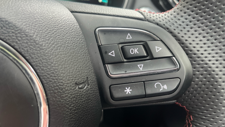 MG HS 1.5 T-GDI PHEV Trophy 5dr Auto Hatchback